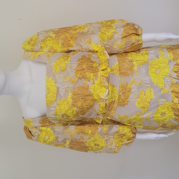 Elliatt Prowess 2 Piece Set - Picture 5 of 14